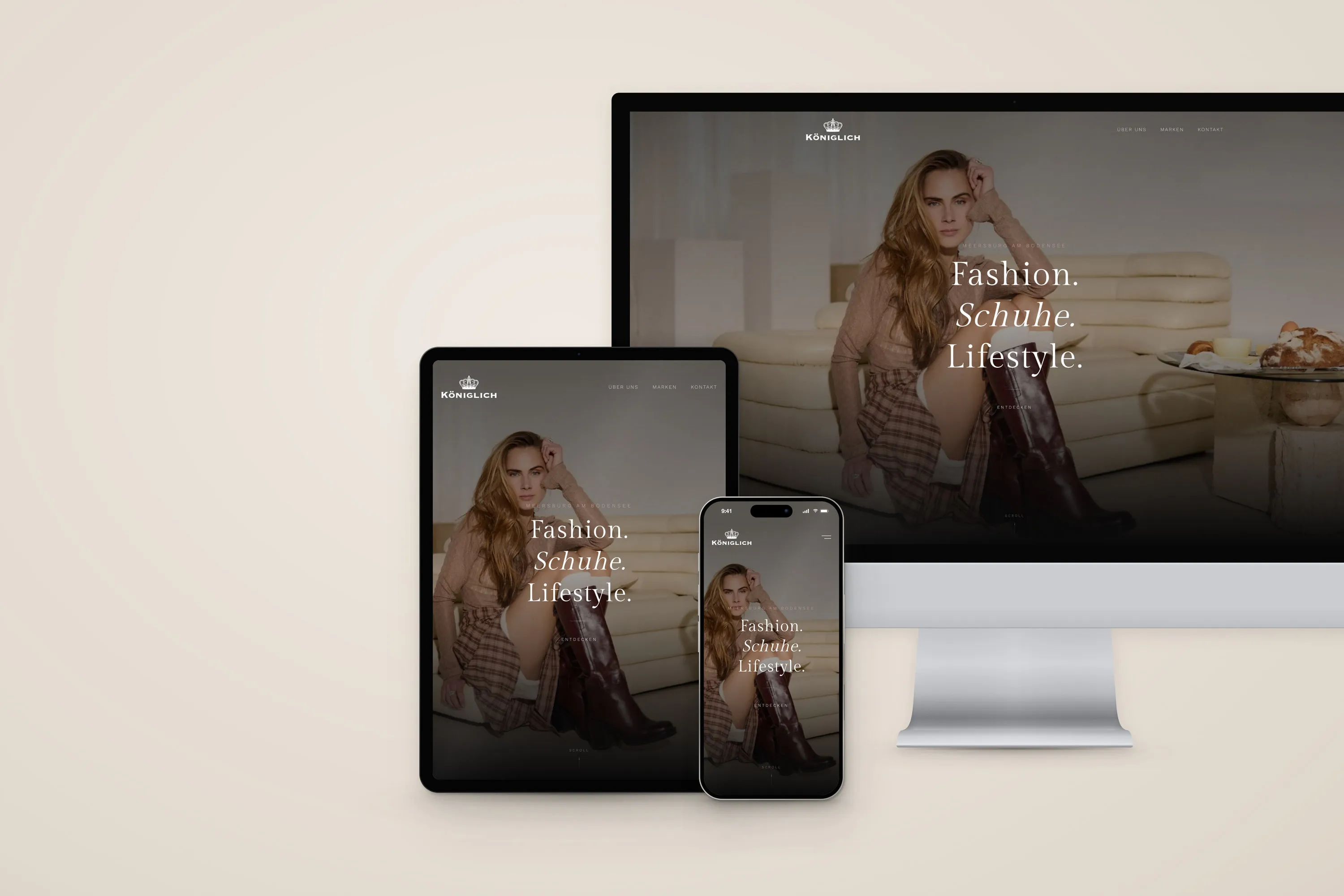 Website von Königlich auf Bildschirm, Tablet und Handy, Startseite mit Kampagnenfoto und dem Titel Fashion. Schuhe. Lifestyle.